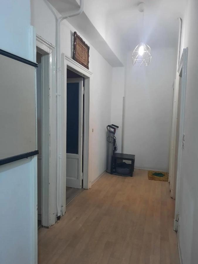 A Room In A Beautiful Apartment In The City Center Mailand Exterior foto