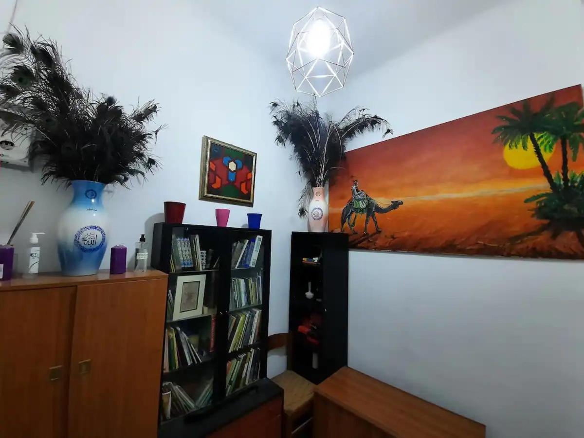 A Room In A Beautiful Apartment In The City Center Mailand Exterior foto