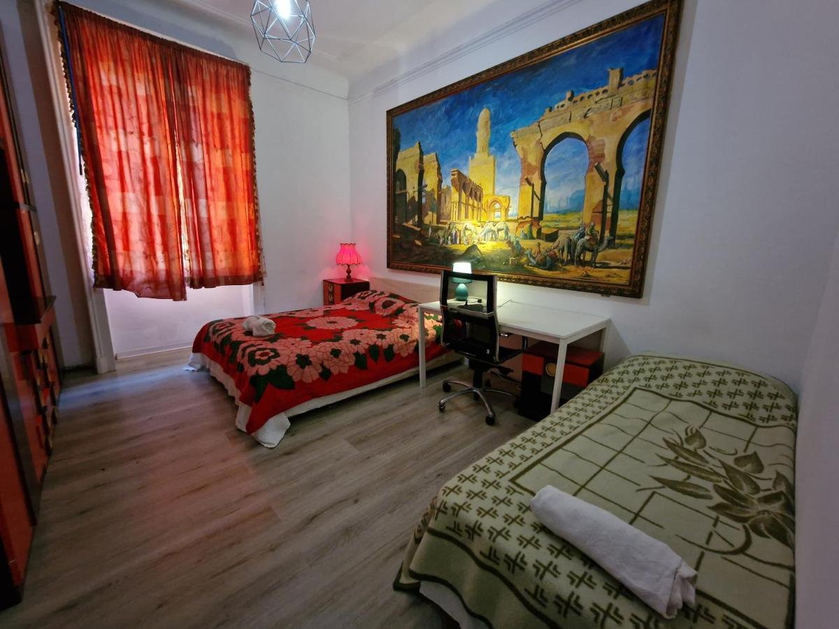 A Room In A Beautiful Apartment In The City Center Mailand Exterior foto